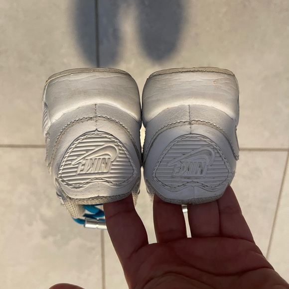 Kids Air Max - Picture 3 of 5